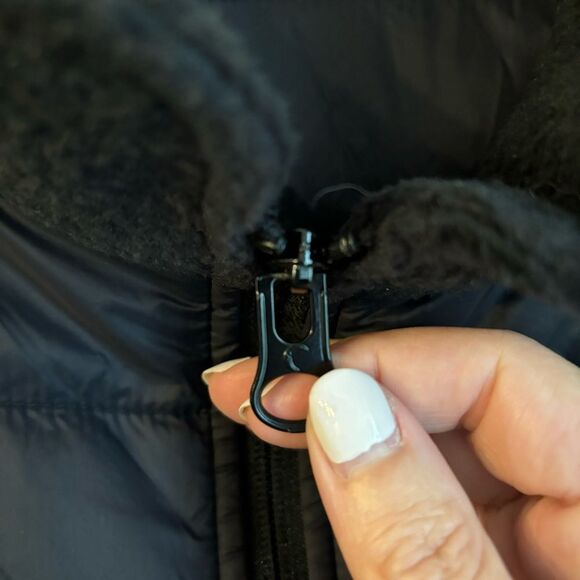 Zyia Active Targhee Women’s black full zip puffer fleece jacket  medium GUC! 🌙 - Picture 9 of 13